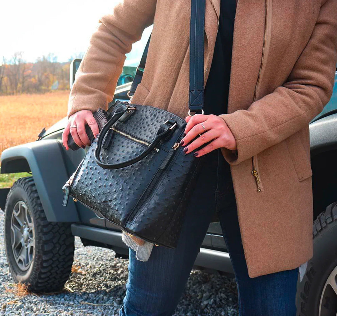 lady with winter clothing with a purse